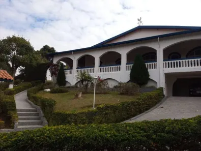 Fazenda/Sítio com 4 Quartos à venda, 390m² no Vila Sao Jose, Serra Negra