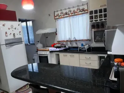 Sobrado com 3 Quartos à venda, 140m² no Vila Valença, São Vicente