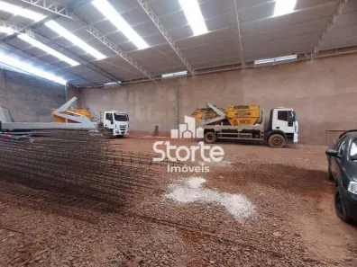 Galpão/Depósito/Armazém para alugar, 1300m² no Marta Helena, Uberlândia