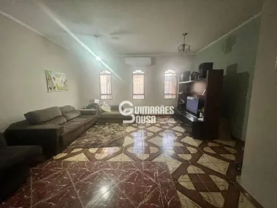 Casa com 4 Quartos à venda, 244m² no Jardim Bandeiras, Jundiaí