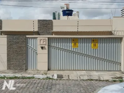 Casa com 3 Quartos para alugar, 240m² no Lagoa Nova, Natal