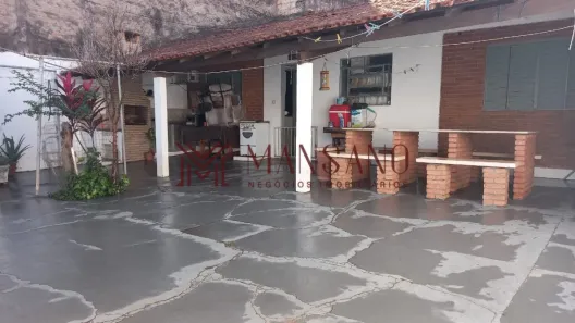 Casa com 3 Quartos à venda, 369m² no Vila Cidade Universitária, Bauru