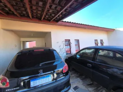 Casa com 4 Quartos à venda, 135m² no Tarobá, Londrina