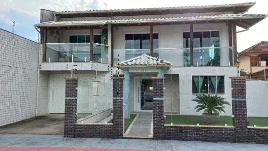 Casa com 8 Quartos à venda, 360m² no Carianos, Florianópolis