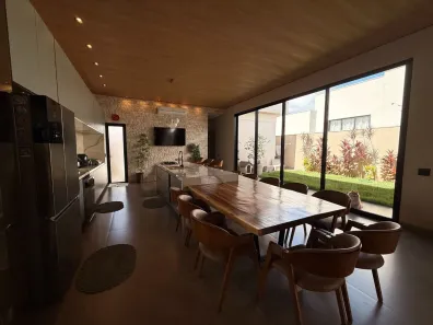Casa de Condomínio com 3 Quartos à venda, 201m² no Novo Mundo, Uberlândia