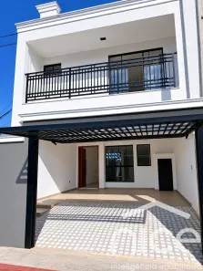 Sobrado com 3 Quartos à venda, 173m² no Dom Bosco, Itajaí