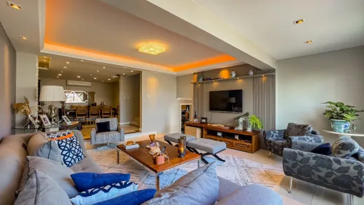 Casa com 4 Quartos à venda, 357m² no Chácara das Pedras, Porto Alegre