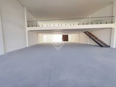 Ponto Comercial para alugar, 850m² no Centro, Itatiba