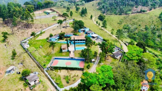 Fazenda/Sítio com 4 Quartos à venda, 1250m² no Potuverá, Itapecerica da Serra