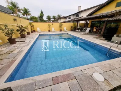Sobrado com 3 Quartos à venda, 450m² no Jardim Acapulco, Guarujá