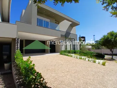 Sobrado com 4 Quartos à venda, 360m² no Jardim Noêmia, Franca
