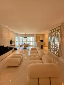 Apartamento com 3 Quartos para alugar, 135m² no Pioneiros, Balneário Camboriú