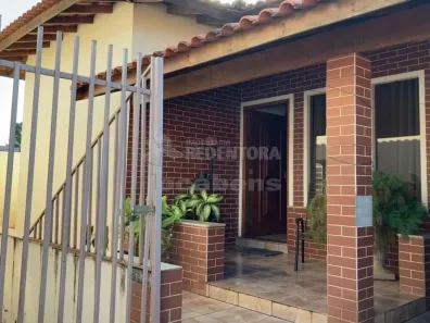 Casa com 3 Quartos à venda, 232m² no , Guapiaçu