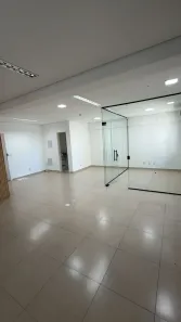 Sala Comercial à venda, 80m² no Vila Mathias, Santos