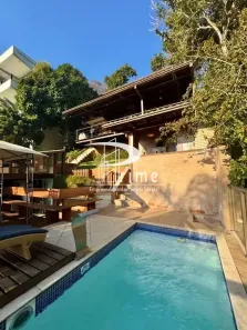 Casa de Condomínio com 4 Quartos à venda, 359m² no Vila Progresso, Niterói