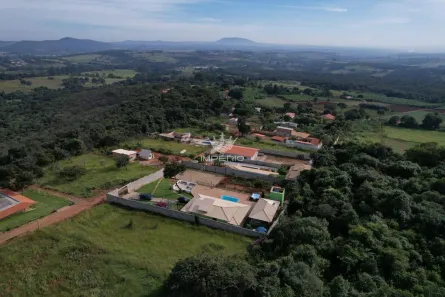Fazenda/Sítio com 3 Quartos à venda, 2000m² no , Mateus Leme