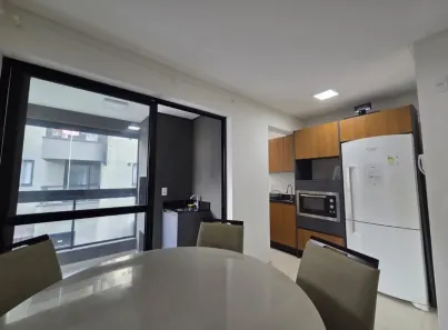 Apartamento com 2 Quartos para alugar, 65m² no Santa Regina, Camboriú