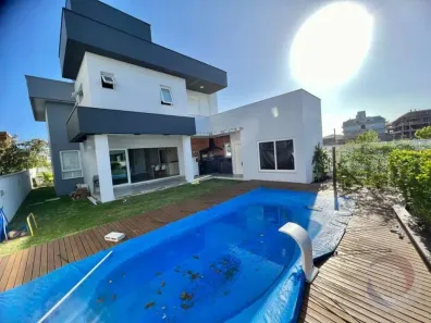Casa com 4 Quartos à venda, 269m² no Campeche, Florianópolis