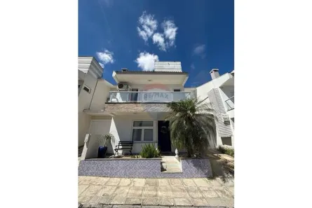 Casa de Condomínio com 3 Quartos à venda, 152m² no Cerrito, Santa Maria