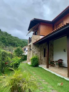 Casa com 5 Quartos à venda, 416m² no Carangola, Petrópolis