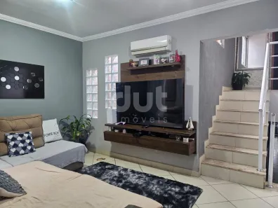 Sobrado com 3 Quartos à venda, 180m² no Vila Centenário, Itatiba