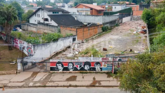 Lote/Terreno à venda, 725m² no Jardim Leonor, São Paulo