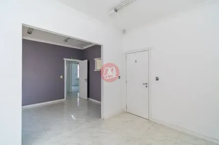 Sala Comercial para alugar, 147m² no Floresta, Porto Alegre