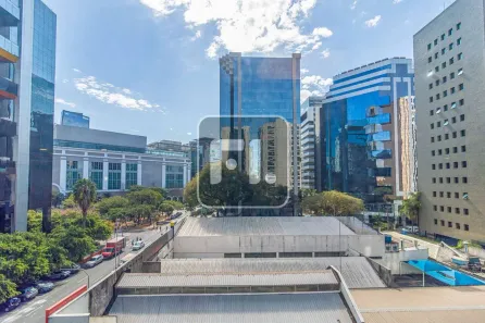 Sala Comercial para alugar, 400m² no Vila Olímpia, São Paulo