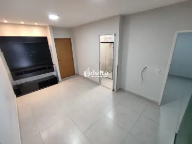 Casa de Condomínio com 3 Quartos para alugar, 130m² no Aclimação, Uberlândia