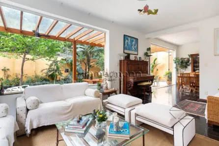 Sobrado com 4 Quartos à venda, 257m² no Alto de Pinheiros, São Paulo