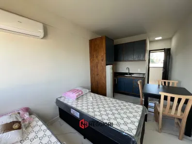 Apartamento com 1 Quarto para alugar, 45m² no Municípios, Balneário Camboriú