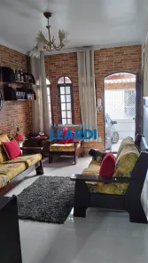 Casa com 2 Quartos à venda, 230m² no Jardim Stella, Santo André