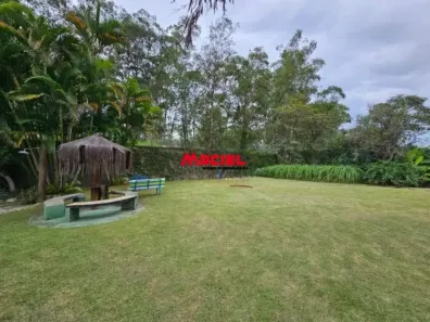 Fazenda/Sítio com 3 Quartos à venda, 602m² no Parque Meia Lua, Jacareí