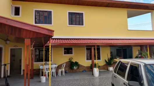 Sobrado com 5 Quartos à venda, 220m² no Vila São José, Taubaté