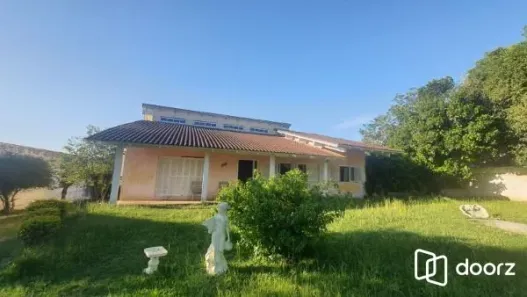 Casa com 3 Quartos à venda, 300m² no Vila Nova, Porto Alegre