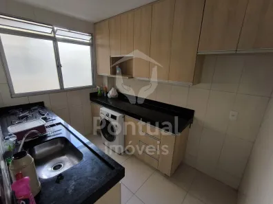 Apartamento com 2 Quartos para alugar, 40m² no Jardim Holanda, Uberlândia