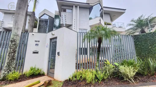 Casa com 5 Quartos para alugar, 780m² no Kennedy, Londrina
