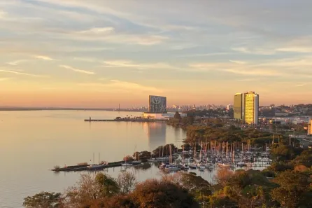 Casa de Condomínio com 3 Quartos à venda, 247m² no Vila Assunção, Porto Alegre