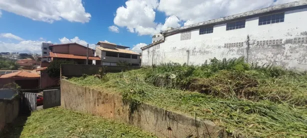 Lote/Terreno à venda, 360m² no Planalto, Belo Horizonte