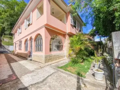 Casa com 5 Quartos à venda, 320m² no Centro, Petrópolis