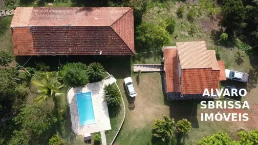 Fazenda/Sítio com 5 Quartos à venda, 298m² no Centro, Mairinque