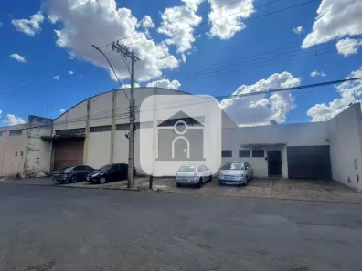 Galpão/Depósito/Armazém para alugar, 830m² no Tibery, Uberlândia