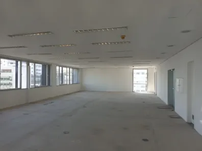 Sala Comercial para alugar, 200m² no Bela Vista, São Paulo