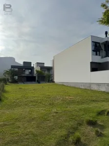Lote/Terreno à venda, 300m² no Pedra Branca, Palhoça