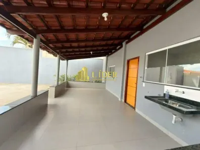 Casa com 3 Quartos à venda, 100m² no Jardim Holanda, Uberlândia