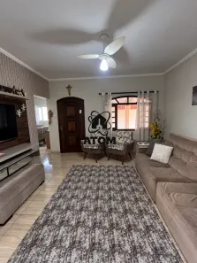 Casa com 3 Quartos à venda, 280m² no Vila Aparecida, Taubaté