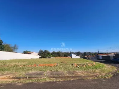 Lote/Terreno à venda, 920m² no Parque dos Pinheiros, Botucatu