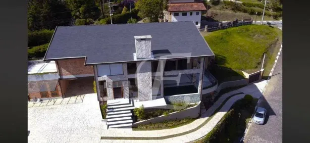 Sobrado com 4 Quartos à venda, 540m² no Vila Izabel, Campos do Jordão