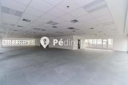 Sala Comercial para alugar, 266m² no Vila Gertrudes, São Paulo