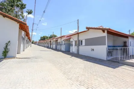 Casa de Condomínio com 2 Quartos à venda, 56m² no Caguassu, Sorocaba